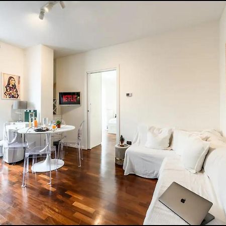 Casa Albertina Grazioso Appartamento Vicino Alla Stazione Монца Екстериор снимка