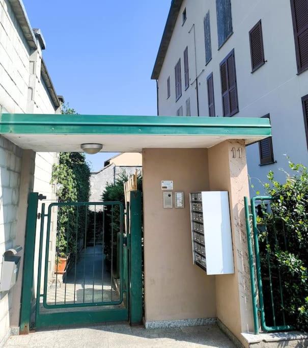 Casa Albertina Grazioso Appartamento Vicino Alla Stazione Монца Екстериор снимка