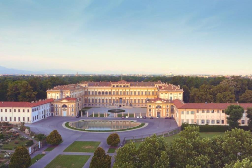 Casa Albertina Grazioso Appartamento Vicino Alla Stazione Монца Екстериор снимка